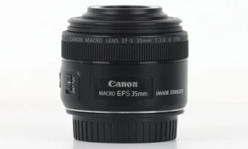 Canon EF-S 35mm f2.8 Macro IS STM